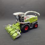 Claas Jaguar 900 Green eye