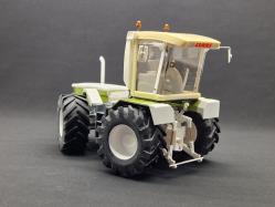 Claas Xerion 3000-20